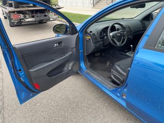 2011 Hyundai Elantra Touring SE - Driver's Front Door Image